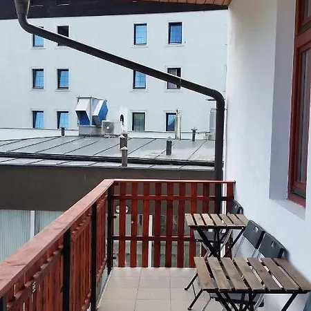 Hostal Thirsty River *