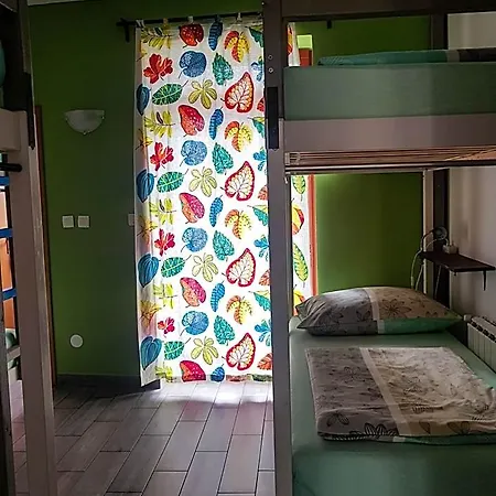 Thirsty River Hostel *