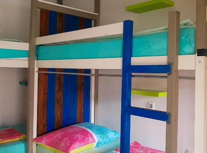 Hostal Thirsty River